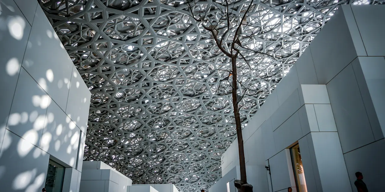 Navigating a Ponzi Scheme: A Strategic Approach to Asset Recovery in the UAE